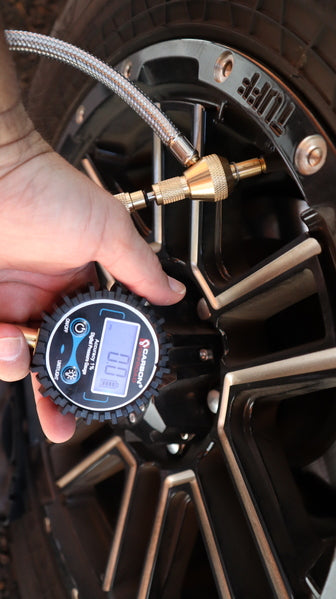 Carbon Digital Tyre Deflator and Soft Shackle Combo Deal
