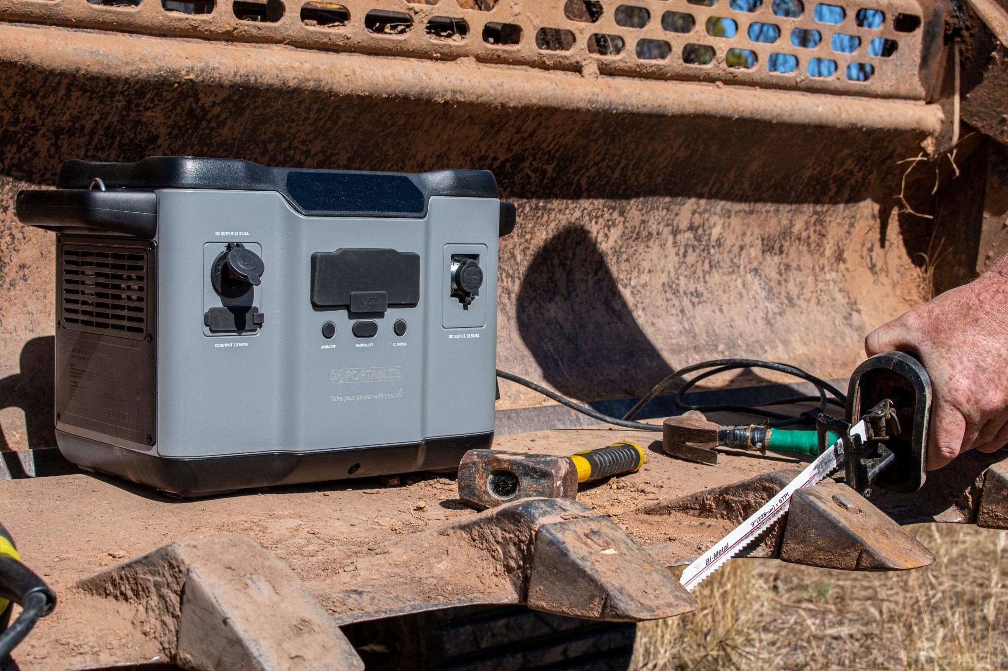 SR Portables Minotaur 1395wh 116ah Portable Lithium Solar Generator Plus 200w Solar Panel - Carbon Offroad